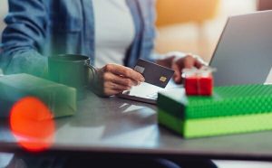 The 6 Best Credit Cards for Holiday Shopping